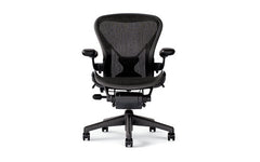 Aeron® Chair ­PostureFit®